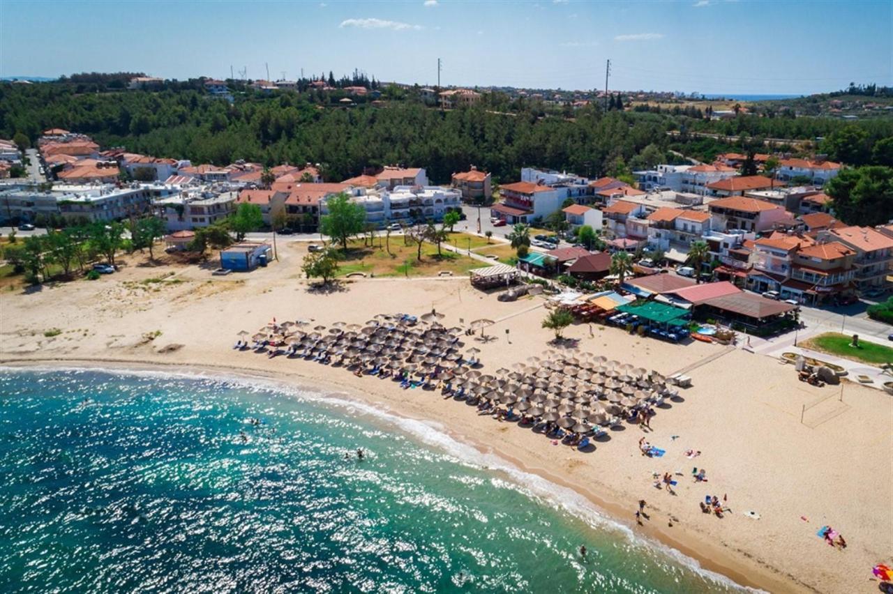 Irina Villa Nea Potidea Beach - 7 Guest Экстерьер фото